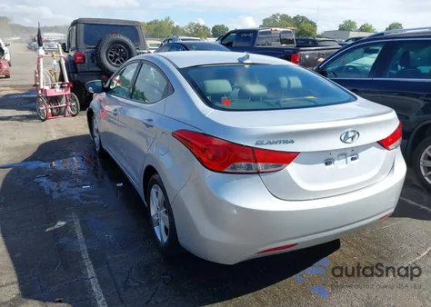2013 Hyundai Elantra Gls z USA, uszkodzony, nr VIN KMHDH4AE4DU986042